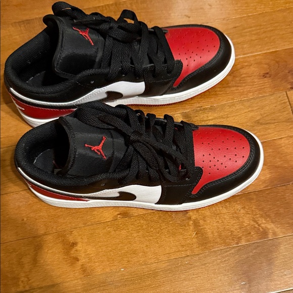 Nike Other - Nike Kids Sneakers - Red and Black